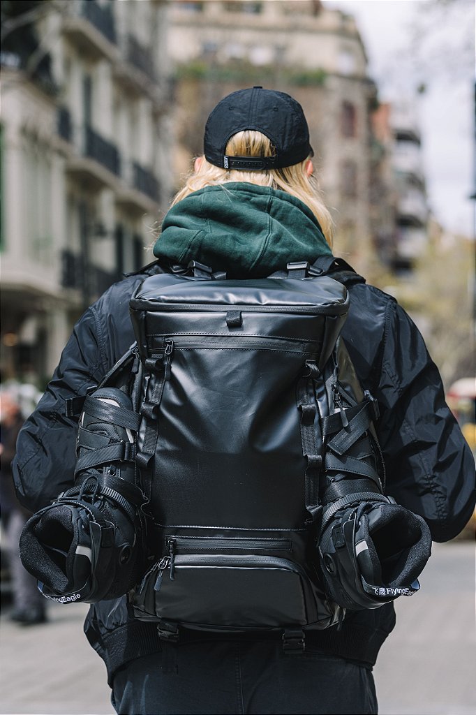 Mochila FlyingEagle TECH BACKPACK - Preta