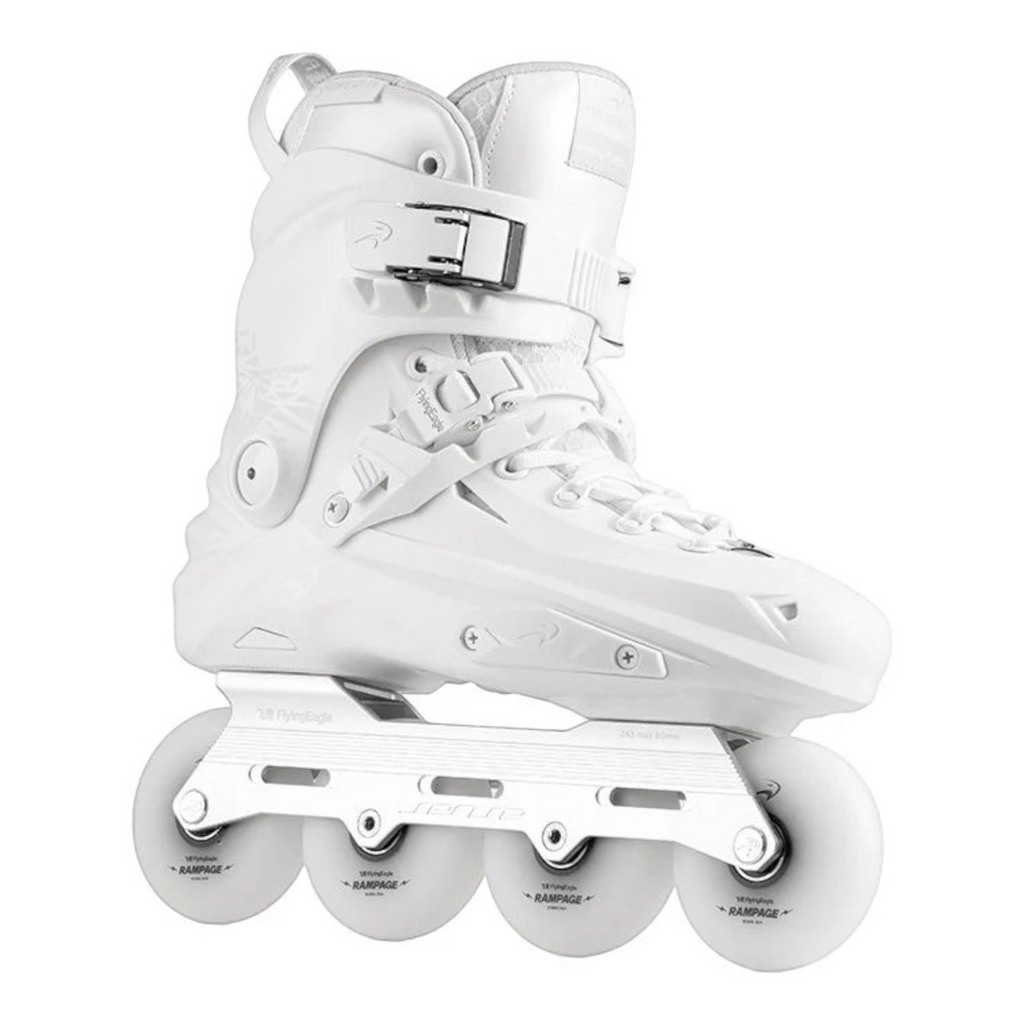 Detalhe da base SENSE de alumínio e rodas Rampage SHR do Patins FlyingEagle Reaver Pro S7680 branco.
