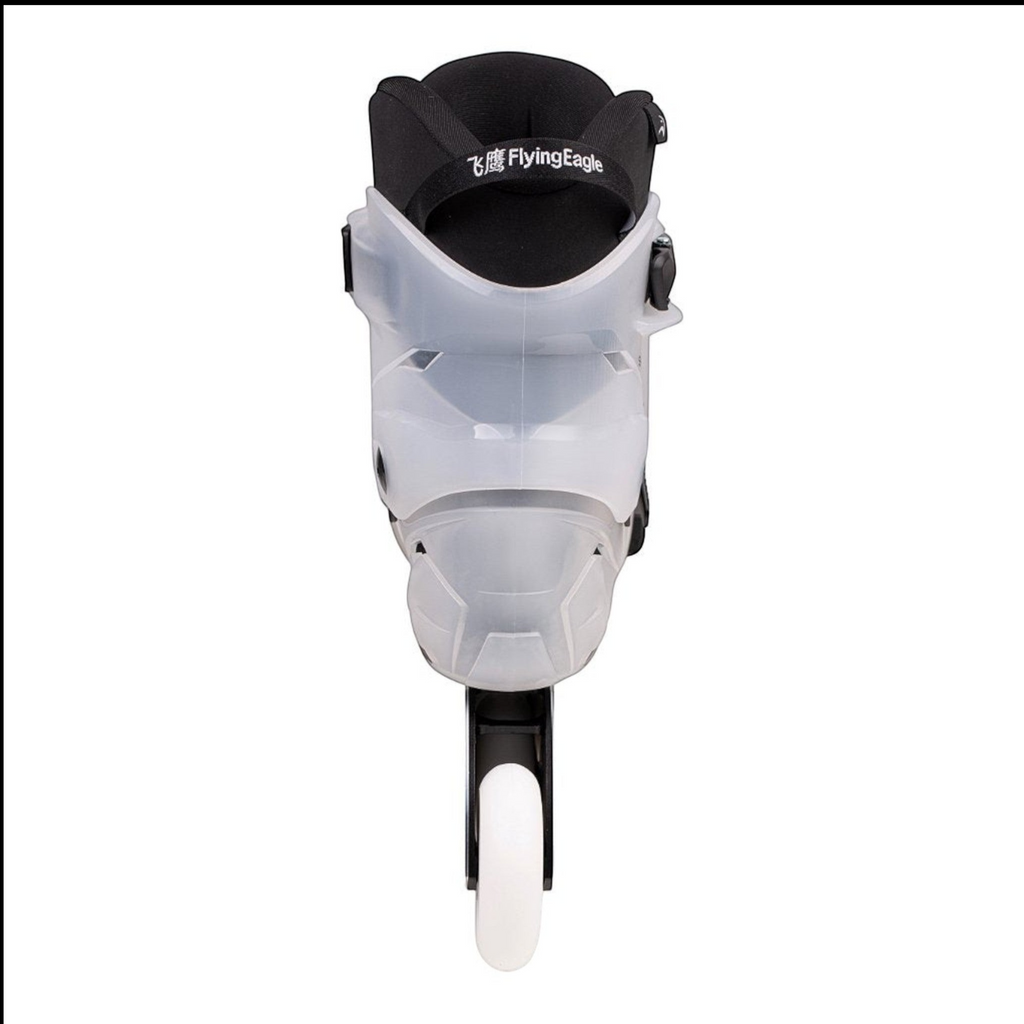 Patins KonRoller FlyingEagle Shrike Pro X5 Black Cloud com bota rígida semitransparente e liner preto, vista traseira.